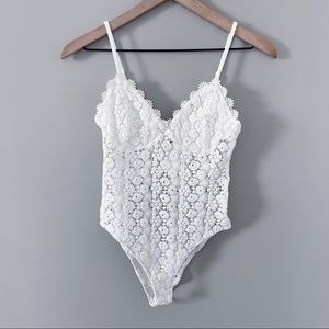 NWT crochet beachy bodysuit